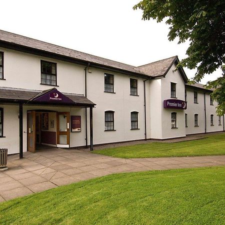 Premier Inn Cardiff East Exterior photo