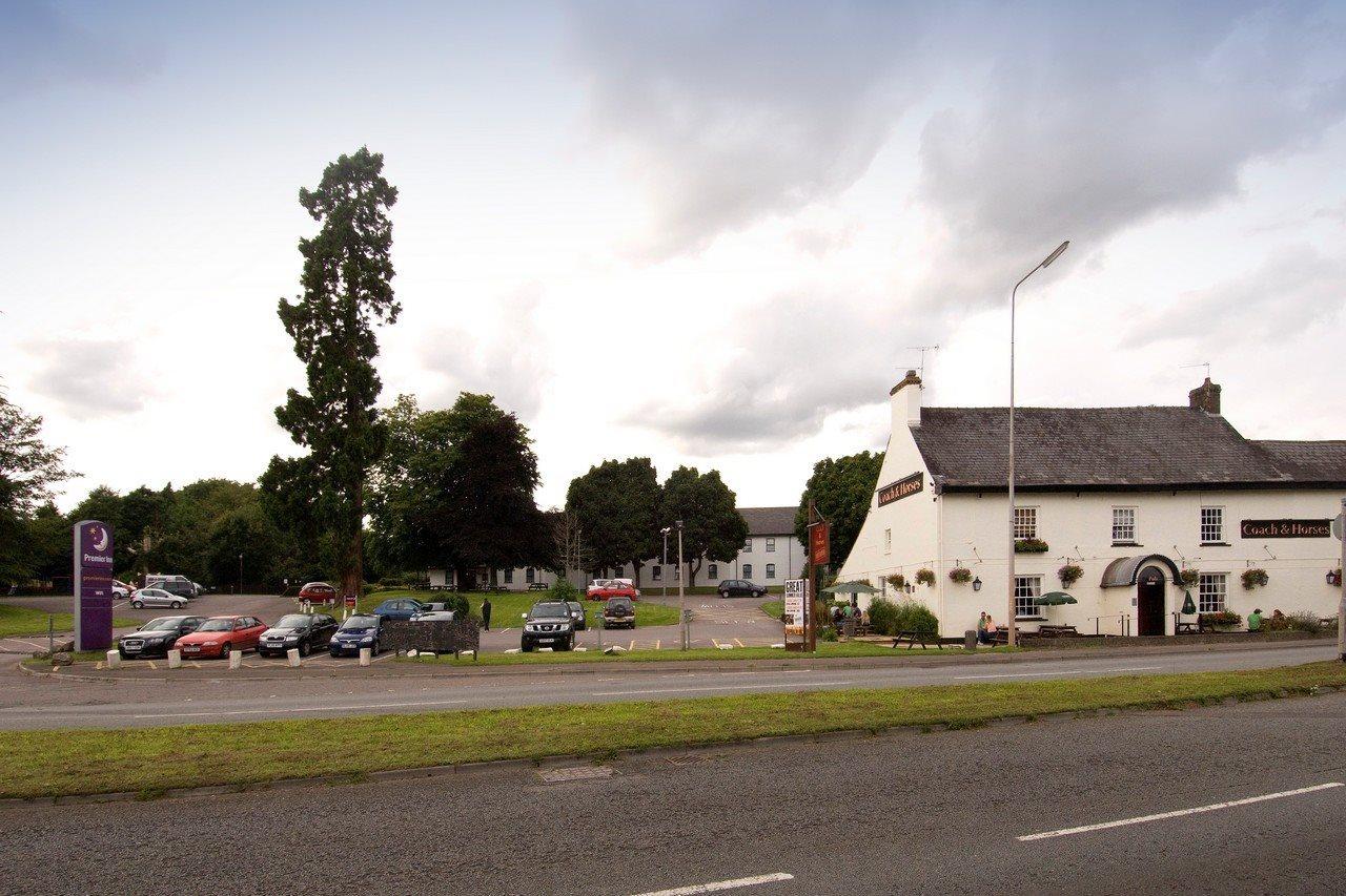 Premier Inn Cardiff East Exterior photo