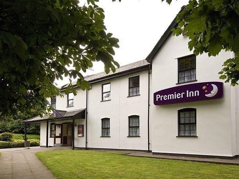 Premier Inn Cardiff East Exterior photo